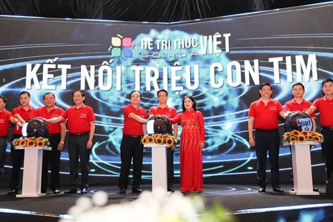Kết nối triệu con tim sẽ có triệu khối óc, bàn tay - ảnh 2